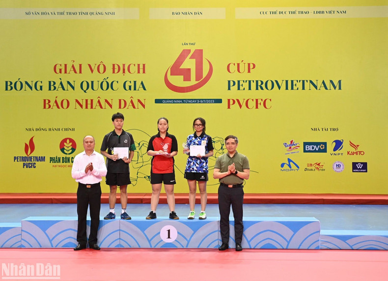 Young athletes of the tournament. Young athletes of the tournament.