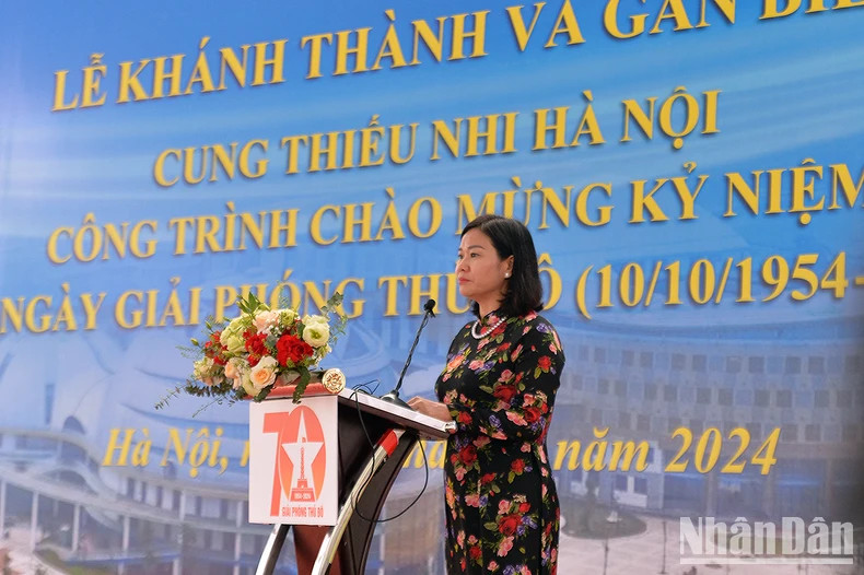 Nguyen Thi Tuyen speaks at the ceremony. Nguyen Thi Tuyen speaks at the ceremony.