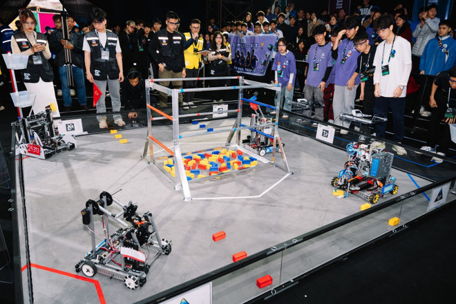 In the FIRST Tech Challenge Vietnam Robot Competion 2024-2025 themed "Into the Deep". (Photo: VNA)