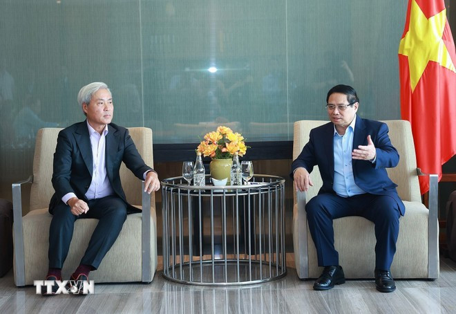 Prime Minister Pham Minh Chinh receives a leader of Ho Tram Project Company Limited. (Photo: VNA) Prime Minister Pham Minh Chinh receives a leader of Ho Tram Project Company Limited. (Photo: VNA)