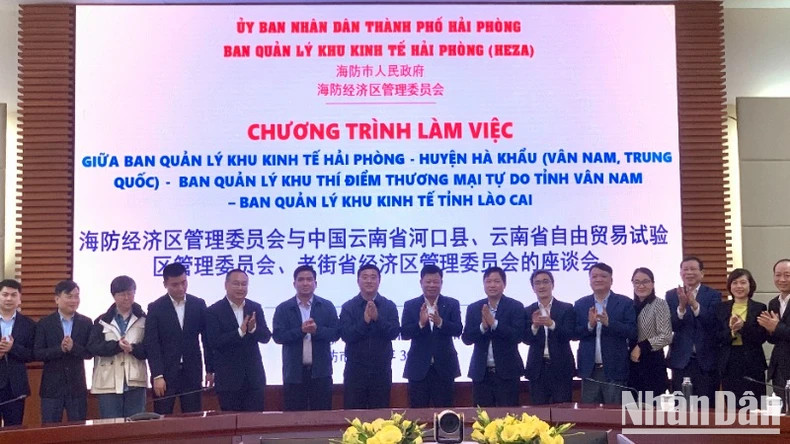 Delegates from both sides attending the meeting