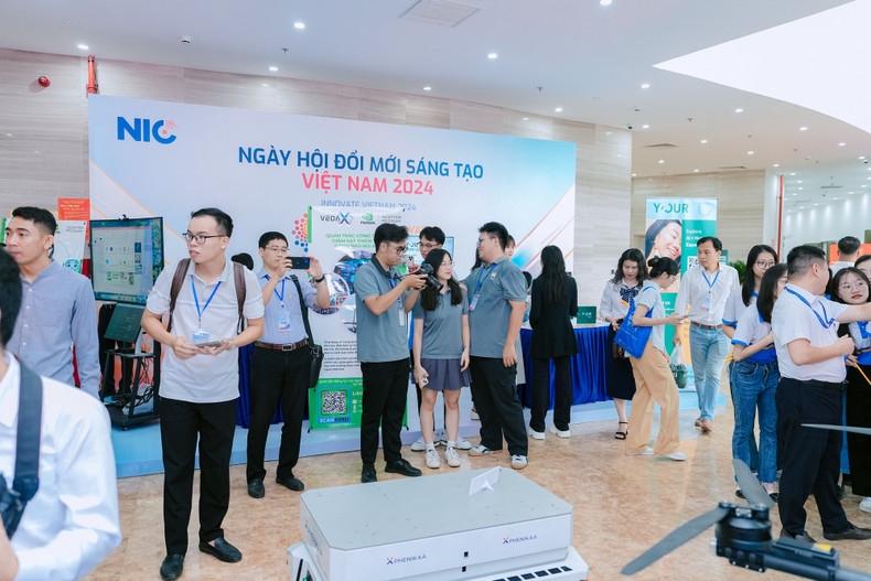 Visitors to the event can interact with cutting-edge technologies and witness first-hand the innovations driving Vietnam’s future.