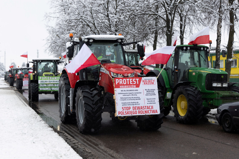 Polish farmers protest near the border with Ukraine over price pressures, taxes and green regulation, grievances shared by farmers across Europe, in Hrubieszow, Poland, February 9, 2024. (Photo: REUTERS) Polish farmers protest near the border with Ukraine over price pressures, taxes and green regulation, grievances shared by farmers across Europe, in Hrubieszow, Poland, February 9, 2024. (Photo: REUTERS)