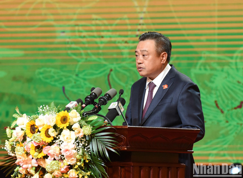 Chairman of the Hanoi municipal People’s Committee Tran Sy Thanh announced the launch of the “good people, good deeds” movement for 2025.