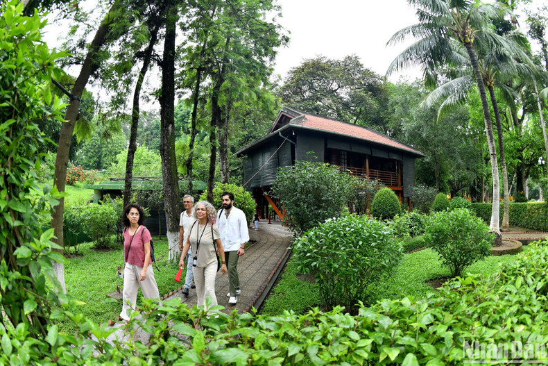 Foreign visitors at the President Ho Chi Minh Relic Site.