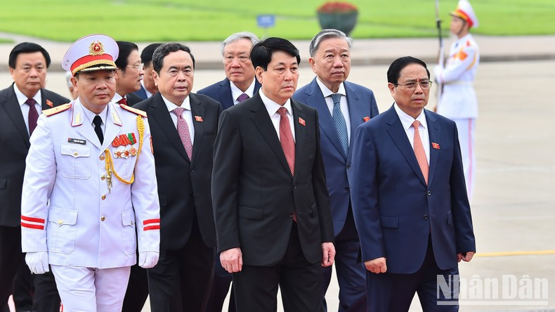 Prominent among the delegates include Prime Minister Pham Minh Chinh; and permanent member of Party Central Committee’s Secretariat and Director of the General Department of Politics of the Vietnam People's Army, Luong Cuong. Prominent among the delegates include Prime Minister Pham Minh Chinh; and permanent member of Party Central Committee’s Secretariat and Director of the General Department of Politics of the Vietnam People's Army, Luong Cuong.
