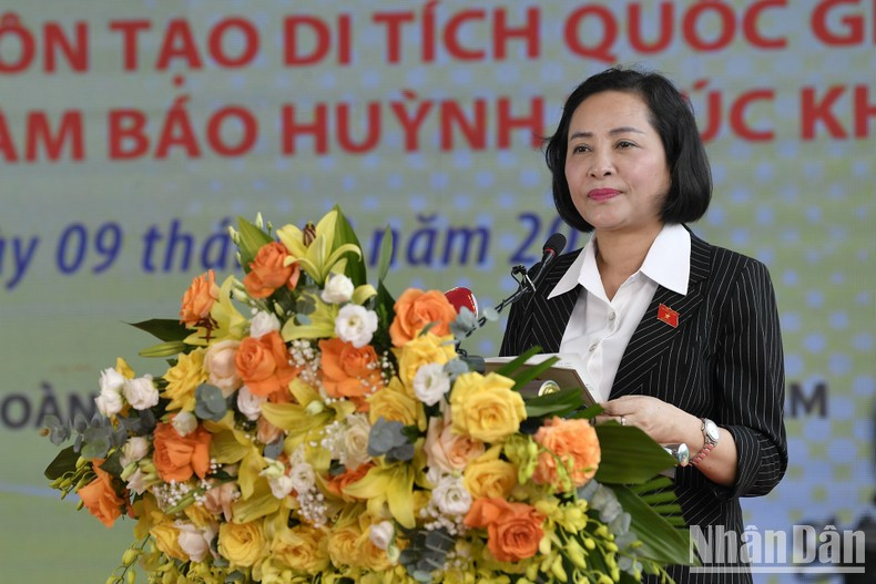 National Assembly Vice Chairwoman Nguyen Thi Thanh speaking at the inauguration ceremony.