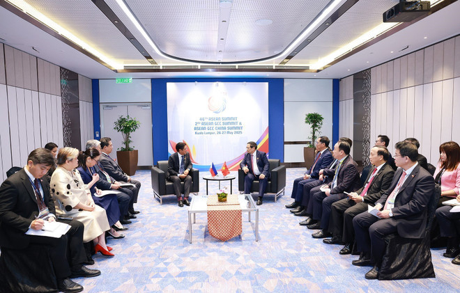 At the meeting between Prime Minister Pham Minh Chinh and Philippine President Ferdinand Romualdez Marcos Jr. (Photo: VNA) At the meeting between Prime Minister Pham Minh Chinh and Philippine President Ferdinand Romualdez Marcos Jr. (Photo: VNA)