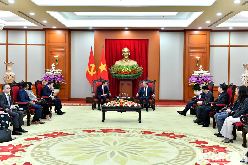 An overview of the reception An overview of the reception