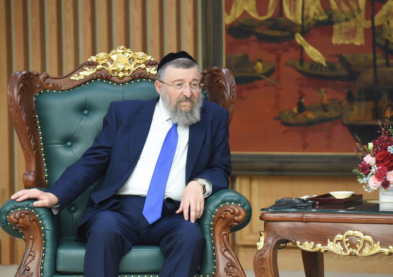 Israeli Minister of Labour Rabbi Yoav Ben Tzur speaks at the event Israeli Minister of Labour Rabbi Yoav Ben Tzur speaks at the event