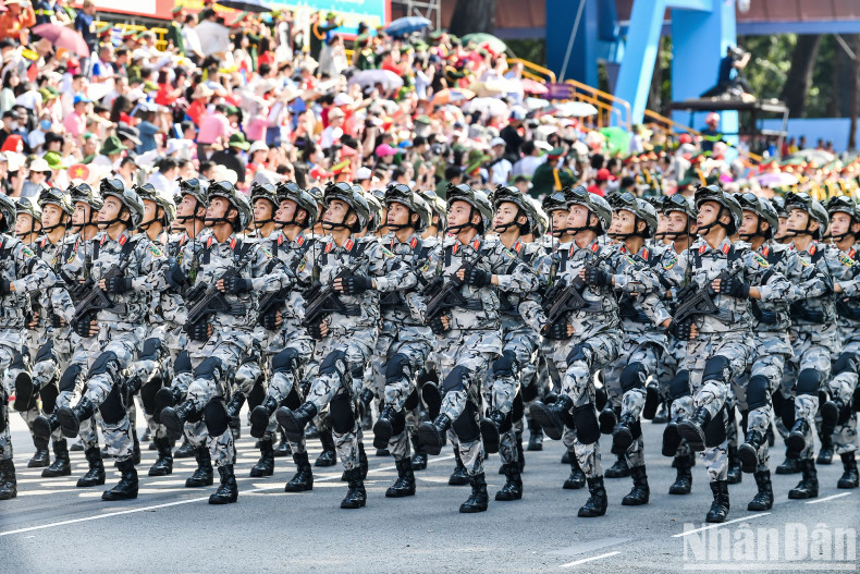 The Paratrooper Special Forces soldier formation The Paratrooper Special Forces soldier formation