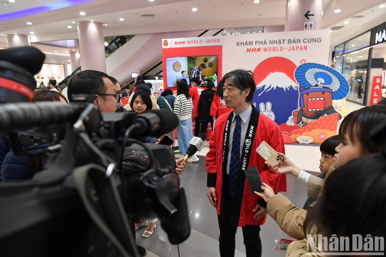 According to Seiichi Kuriki, a representative from NHK, the event is an opportunity for NHK to interact and exchange directly with Vietnamese audiences, helping the organisation to better understand the feelings and opinions of the audience towards NHK's Vietnamese language service and thereby improve the quality of the service in the future.