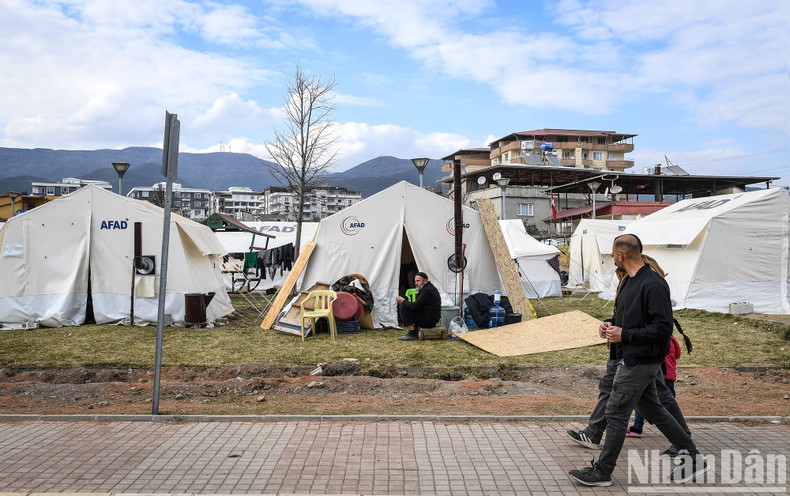The Disaster and Emergency Management Presidency of Turkey (AFAD) has provided thousands of tents for displaced people. Photo taken in the town of Nurdagi, Gaziantep Province (Turkey). The Disaster and Emergency Management Presidency of Turkey (AFAD) has provided thousands of tents for displaced people. Photo taken in the town of Nurdagi, Gaziantep Province (Turkey).