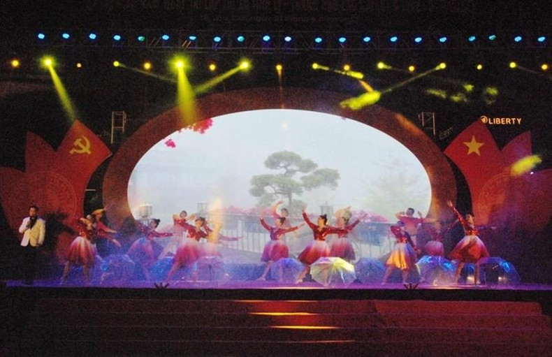 A performance at the ceremony. A performance at the ceremony.