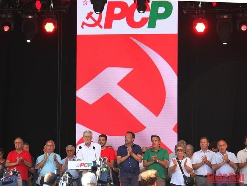 Jerónimo de Sousa, General Secretary of the PCP, affirmed that international solidarity contributes to spreading the spirit of the Avante Press Festival and promoting efforts to fight for peace and friendship.