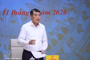 Prime Minister Le Minh Hung speaks at the third meeting of the Government’s Steering Committee for science and technology, innovation, digital transformation and Project 06 in Ha Noi on May 11. (Photo: VNA)