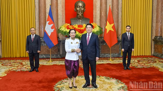 [Photos] State President receives ambassadors’ presentation of credentials