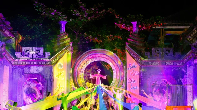 Recreating the silk-reeling scene.