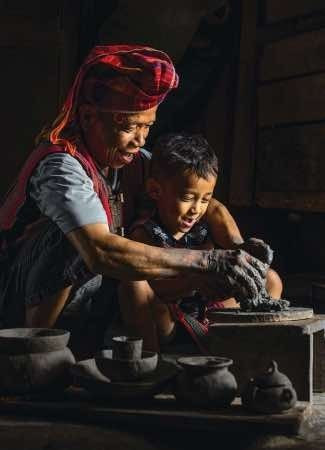 Vu Van Lam (Viet Nam) Pa Co pottery soul. t20.jpg