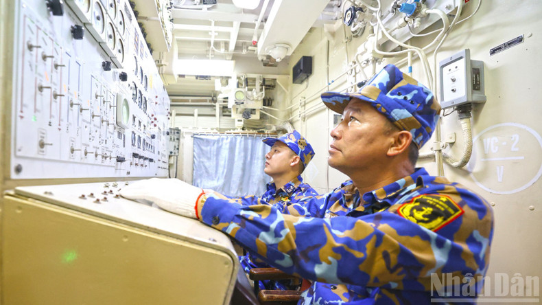 Combat readiness training aboard Ship 267.