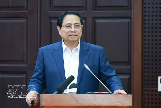 Prime Minister Pham Minh Chinh speaks at the working session. (Photo: VNA)