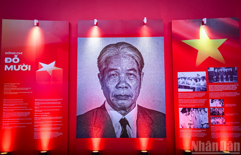 Portrait of General Secretary Do Muoi (held office from June 1991 to December 1997). p11.jpg