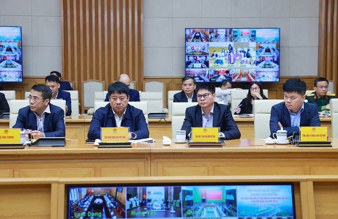 At the 23rd meeting of the state steering committee for nationally important and key transport projects, held online with 27 provinces and cities, in Ha Noi on January 30. (Photo: VNA)