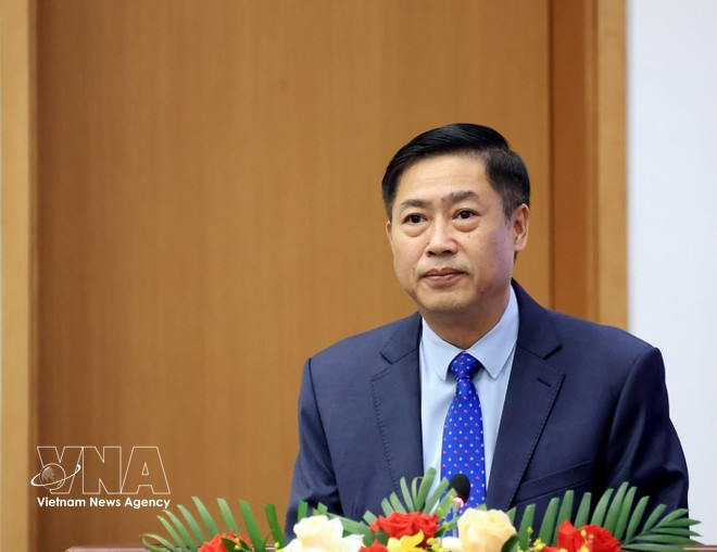 Nguyen Huu Dong, Chairman of the National Assembly's Committee for Deputy Affairs and member of the National Election Council (NEC), speaks at the event. (Photo: VNA).