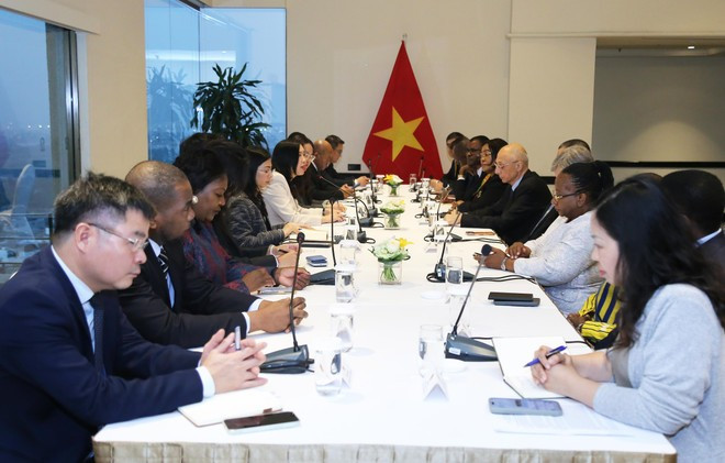 An overview of the meeting in Ha Noi on January 19 (Photo: VNA)