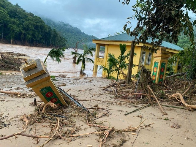 Many schools in Nghe An are damaged (Photo: VNA) Many schools in Nghe An are damaged (Photo: VNA)