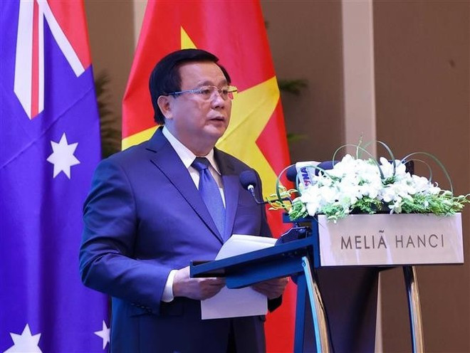 Professor Dr. Nguyen Xuan Thang, Politburo member and President of the HCMA and Chairman of the Central Theory Council speaks at the forum (Photo: VNA) Professor Dr. Nguyen Xuan Thang, Politburo member and President of the HCMA and Chairman of the Central Theory Council speaks at the forum (Photo: VNA)