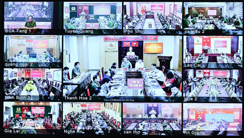 The conference is held both in person in Ha Noi and virtually across localities. l10.jpg