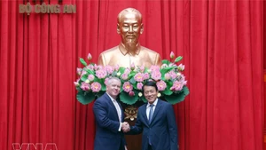 General Luong Tam Quang, Politburo member and Minister of Public Security, receives US Assistant Secretary of State for East Asian and Pacific Affairs Michael DeSombre in Hanoi on February 13. Photo: VNA