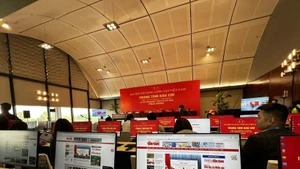The press centre for the 14th National Party Congress is equpped with modern facilities, high-speed internet connectivity, more than 150 computers and a full range of technical equipment. (Photo: VNA)