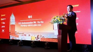 Ambassador of Viet Nam to the Republic of Korea Vu Ho speaks at the launch ceremony of the direct Phu Quoc–Seoul route on March 25.