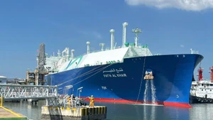 The 63,000-tonne LNG vessel Fat’h Al Khair docks at the Thi Vai LNG Terminal.
