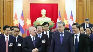 Party General Secretary To Lam (R, first row) meets with Cambodian King Norodom Sihamoni during the latter’s state visit to Vietnam on November 28, 2024. (Photo: VNA)