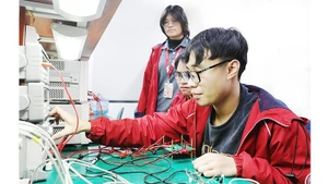 Placing people — first and foremost teachers and lecturers — at the centre of the strategy for developing high-quality human resources is one of the key breakthroughs of the Resolution. Photo: ANH QUAN