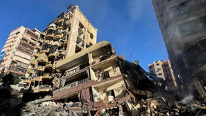 Destruction following Israeli airstrikes in the Aisha Bakkar area in central Beirut, Lebanon. (Photo: Xinhua/VNA)