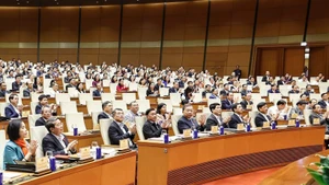 Party and State leaders, along with officials, at the event (Photo: VNA)