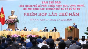 The fifth meeting of the Government’s Steering Committee on Science, Technology, Innovation, Digital Transformation, and Project 06 held on November 15. (Photo: nhandan.vn)