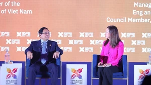 Prime Minister Pham Minh Chinh (left) at the high-level dialogue of the ASEAN Business and Investment Summit (ABIS) 2025 in Kuala Lumpur on October 26. (Photo: VNA)