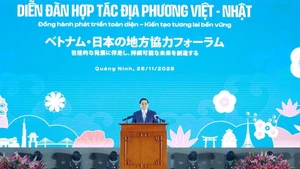 Prime Minister Pham Minh Chinh speaks at the Viet Nam-Japan Local Cooperation Forum in Quang Ninh. (Photo: VNA)