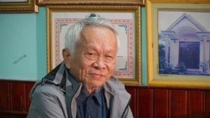 Phan Thanh Bon, the first Secretary of the Binh Duong Communal Party Committee, after reunification. (Photo: HT)