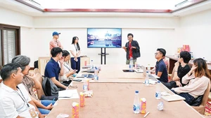 Discussion session “Project Incubation” at the Da Nang Asian Film Festival 2025. (Photo: TUYET LOAN)