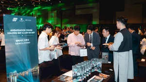 Vietnamese tourism businesses introduce Korean partners to premium products such as luxury cruises, golf tours, heritage discovery experiences, and cuisine. (Photo: hanoimoi.vn)