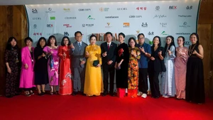 The Vietnamese delegation on the event’s red carpet. (Photo: VFDA)
