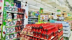 CPI in August 2025 increases by 0.05% compared to the previous month, mainly due to higher rental housing costs and dining-out expenses. (Photo: HNV)