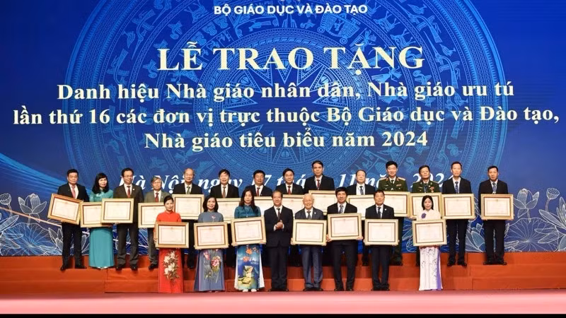 Minister of Education and Training Nguyen Kim Son and People's Teachers of 2024