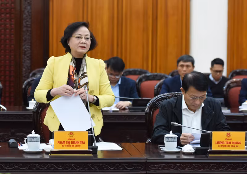 Minister of Home Affairs Pham Thi Thanh Tra speaks at the meeting Minister of Home Affairs Pham Thi Thanh Tra speaks at the meeting